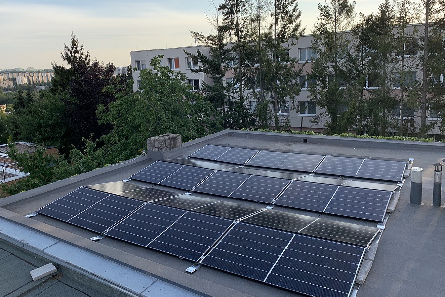 🌞 Soltron s.r.o. – Energie budoucnosti